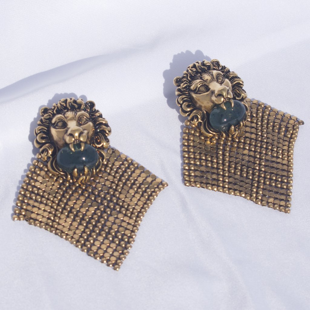Gucci Lion Head Clip-On Earrings In Antique Gold New In Box